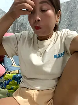 Snapshot of Linaannn chatting on November 2025 12:20:01 PM Linaannn online show from November 2025 12:20:01 PM