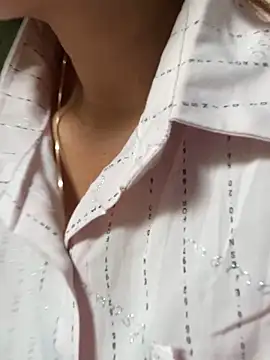 Snapshot of Linaannn chatting on November 2025 02:16:02 AM Linaannn online show from November 2025 02:16:02 AM