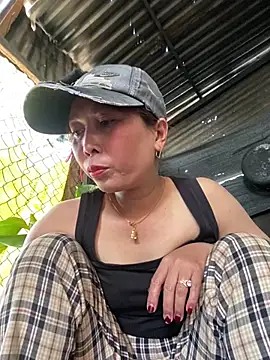 Linaannn online show from February 2026 07:08:02 AM