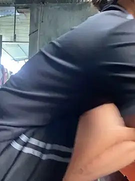 Linaannn online show from April 2026 11:45:02 PM