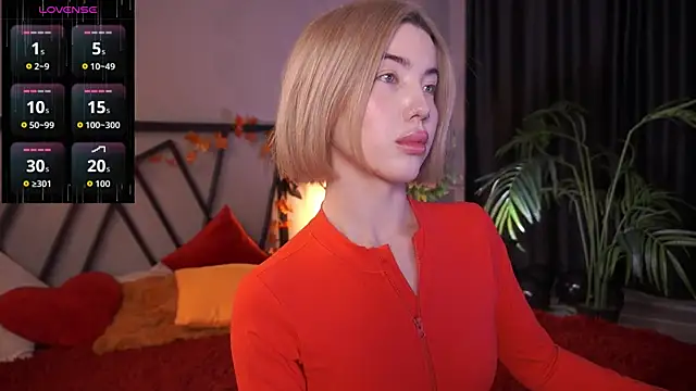 Snapshot of LindaThacker chatting on November 2025 04:27:02 AM LindaThacker online show from November 2025 04:27:02 AM