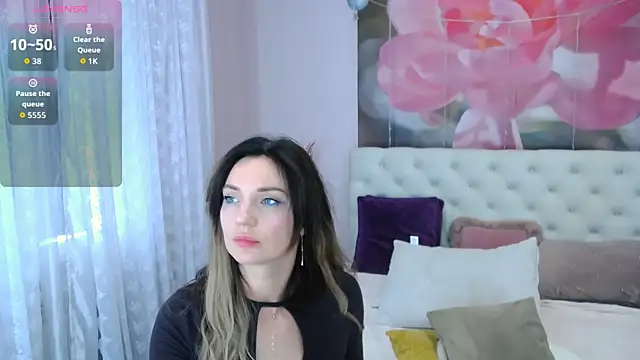 VioletUmi online show from September 2025 08:26:02 AM