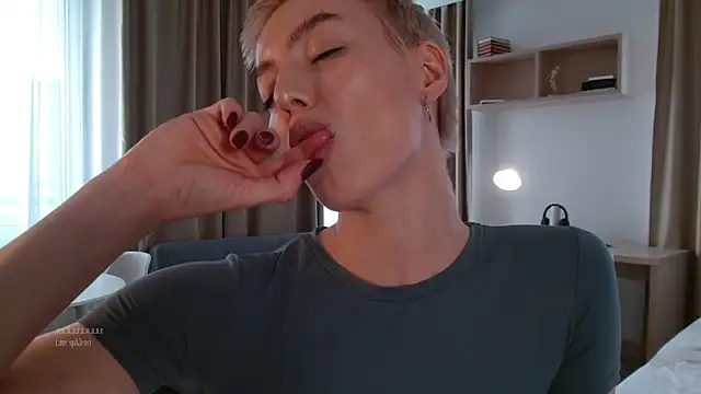 spiklencii online show from September 2025 12:43:02 PM