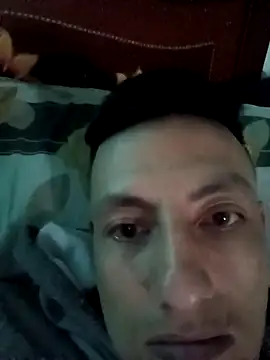 alexmoragomez online show from March 2026 09:32:02 PM