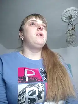 Snapshot of CoddessCrystal chatting on January 2026 01:15:02 PM CoddessCrystal online show from January 2026 01:15:02 PM