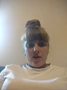 CoddessCrystal online show from September 2025 01:11:02 PM
