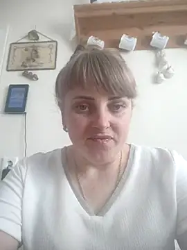CoddessCrystal online show from June 2026 09:03:01 AM