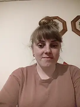 CoddessCrystal online show from April 2026 06:00:01 PM