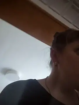 CoddessCrystal online show from May 2026 01:39:02 PM