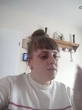 Snapshot of CoddessCrystal chatting on February 2026 01:21:02 PM CoddessCrystal online show from February 2026 01:21:02 PM