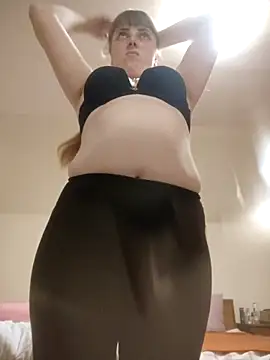 Snapshot of CoddessCrystal chatting on February 2026 06:35:01 AM CoddessCrystal online show from February 2026 06:35:01 AM