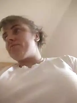 Snapshot of CoddessCrystal chatting on February 2026 06:27:01 AM CoddessCrystal online show from February 2026 06:27:01 AM