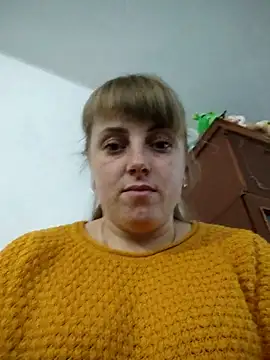 CoddessCrystal online show from November 2025 07:19:02 AM