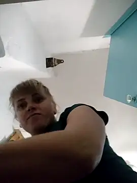 CoddessCrystal online show from November 2025 01:37:02 PM