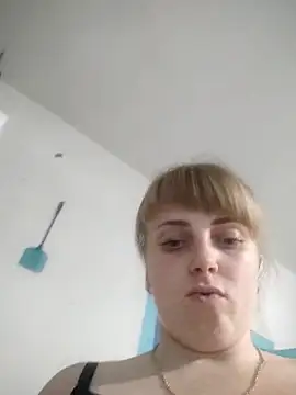 CoddessCrystal online show from November 2025 01:48:02 PM