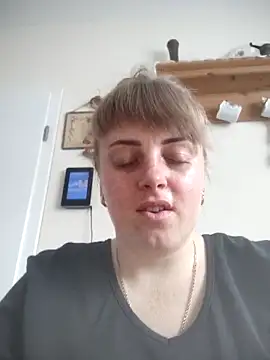 CoddessCrystal online show from May 2026 08:14:01 AM