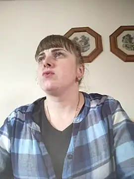 Snapshot of CoddessCrystal chatting on February 2026 01:22:01 PM CoddessCrystal online show from February 2026 01:22:01 PM