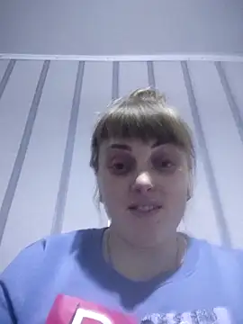 Snapshot of CoddessCrystal chatting on January 2026 05:27:01 PM CoddessCrystal online show from January 2026 05:27:01 PM