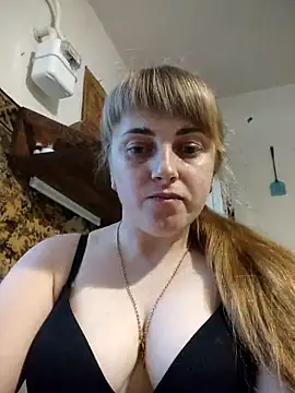 CoddessCrystal online show from October 2025 05:18:02 AM