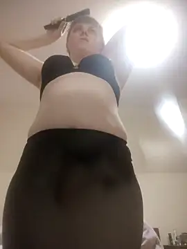 Snapshot of CoddessCrystal chatting on February 2026 06:33:01 AM CoddessCrystal online show from February 2026 06:33:01 AM