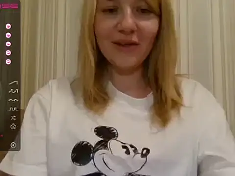 urbadkitty online show from February 2025 03:04:02 PM