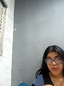 Snapshot of ariannazinha chatting on November 2025 11:53:02 PM ariannazinha online show from November 2025 11:53:02 PM