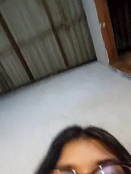 Snapshot of ariannazinha chatting on December 2025 08:04:02 PM ariannazinha online show from December 2025 08:04:02 PM