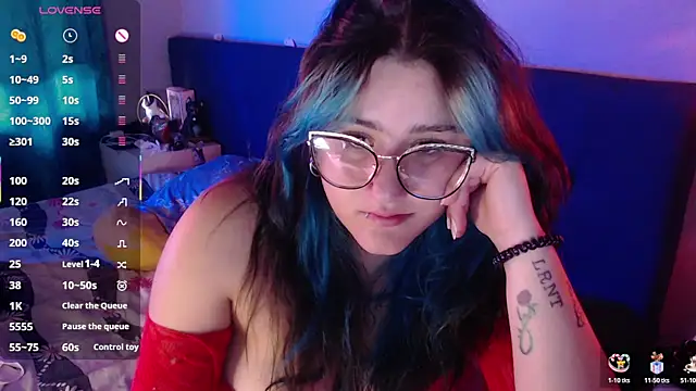 luna palmerau online show from July 2026 12:52:02 PM