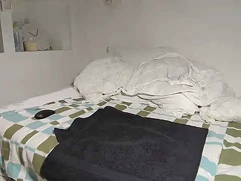 gymyagirlll online show from December 2025 11:42:01 PM