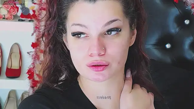 Allisonn223 online show from December 2025 01:48:02 PM