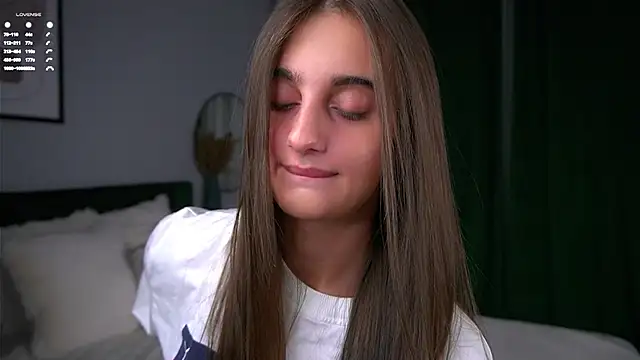 PiquingOgalala online show from November 2025 01:06:01 AM