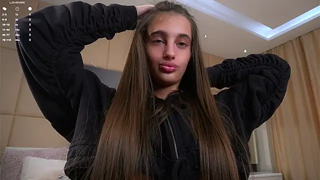 PiquingOgalala online show from April 2026 01:13:02 AM