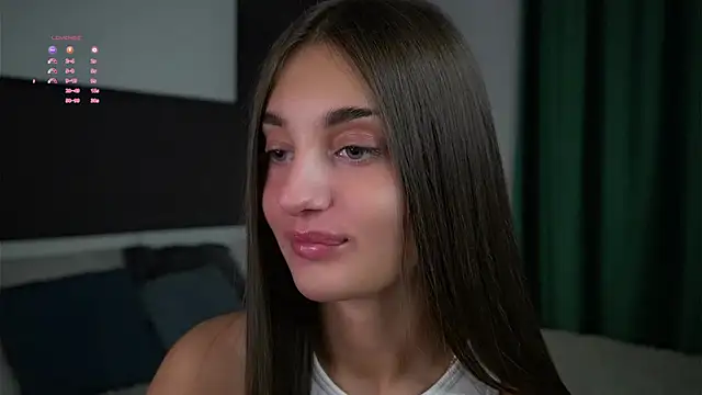 PiquingOgalala online show from March 2025 01:05:02 AM