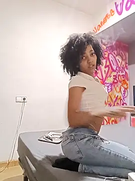 Laanegraofficial  online show from February 2025 01:21:01 AM