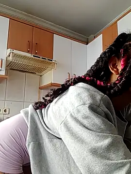 Laanegraofficial  online show from October 2025 11:13:01 AM