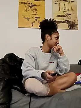 Laanegraofficial  online show from February 2025 04:29:01 PM