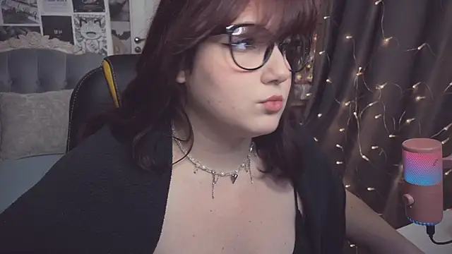 Snapshot of Diasporaaa chatting on December 2024 07:43:01 PM Diasporaaa online show from December 2024 07:43:01 PM