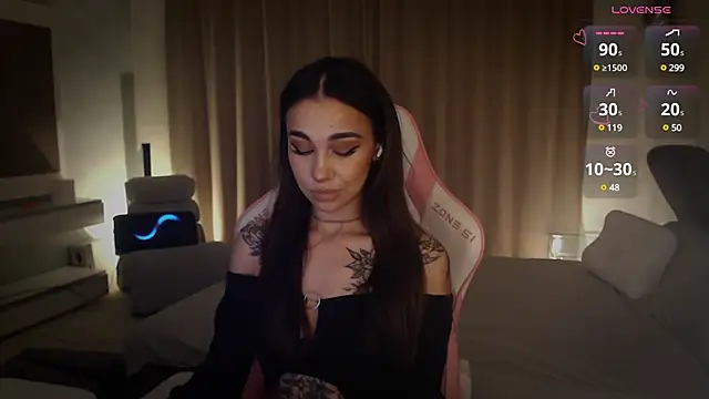 Snapshot of march_mellow chatting on February 2025 07:03:01 PM march mellow online show from February 2025 07:03:01 PM