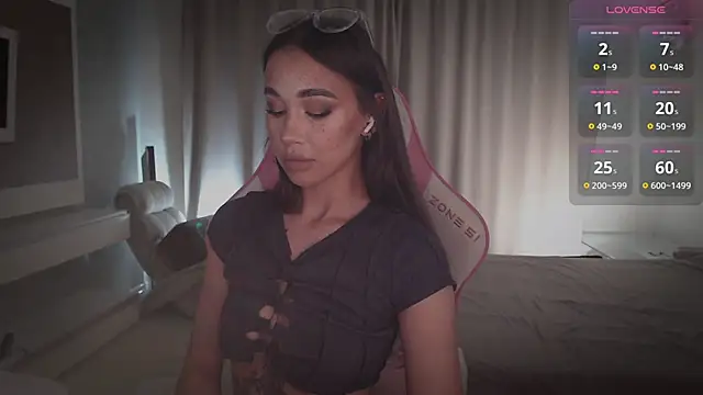 Snapshot of march_mellow chatting on January 2025 05:42:01 PM march mellow online show from January 2025 05:42:01 PM