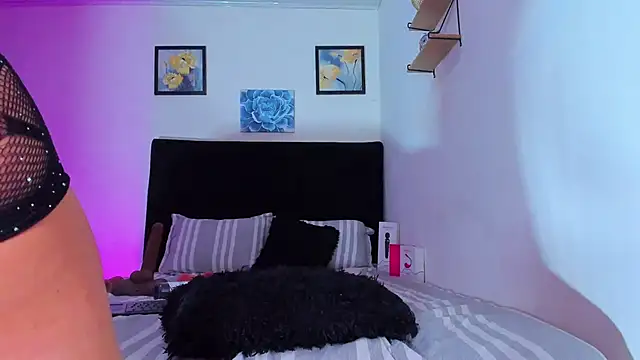 anahidolls online show from October 2025 12:59:01 PM