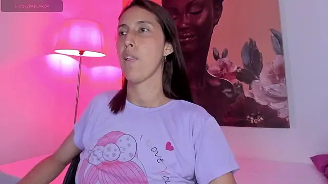 aleja rythm online show from December 2025 06:42:01 PM