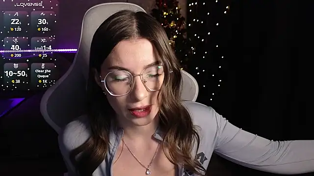 Snapshot of EuphoriaHaily chatting on January 2026 12:31:01 PM EuphoriaHaily online show from January 2026 12:31:01 PM