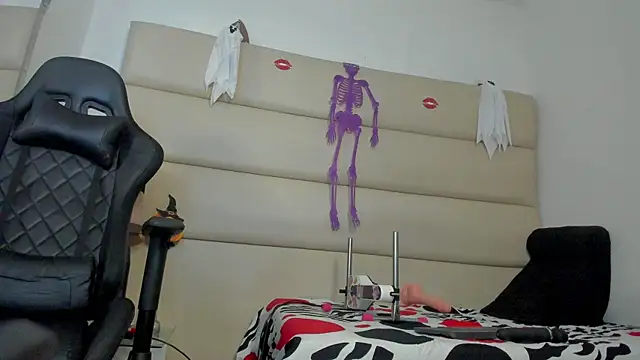 avatomas 02 online show from October 2025 04:00:01 AM