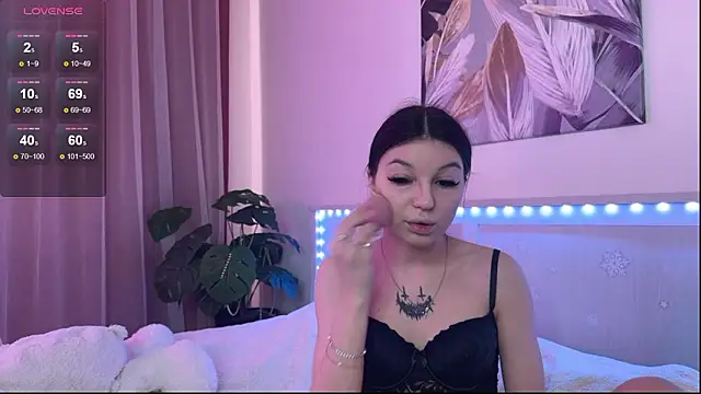 Veronica leal online show from March 2026 08:48:02 AM