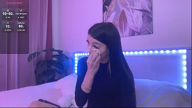 Snapshot of Veronica_leal chatting on November 2025 10:41:02 AM Veronica leal online show from November 2025 10:41:02 AM