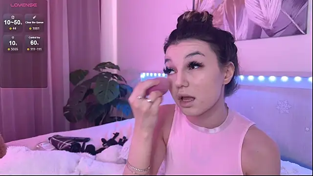 Snapshot of Veronica_leal chatting on May 2026 08:55:02 AM Veronica leal online show from May 2026 08:55:02 AM