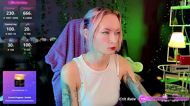 Snapshot of _HelenCarter chatting on October 2025 08:54:02 PM HelenCarter online show from October 2025 08:54:02 PM