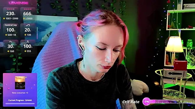Snapshot of _HelenCarter chatting on October 2025 08:28:01 PM HelenCarter online show from October 2025 08:28:01 PM
