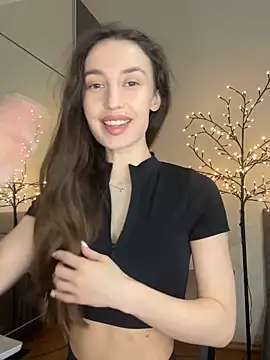 Polli Kiss online show from February 2026 02:30:02 PM