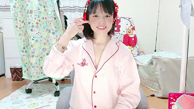 Snapshot of renapiyon8182 chatting on July 2026 08:37:01 PM renapiyon8182 online show from July 2026 08:37:01 PM